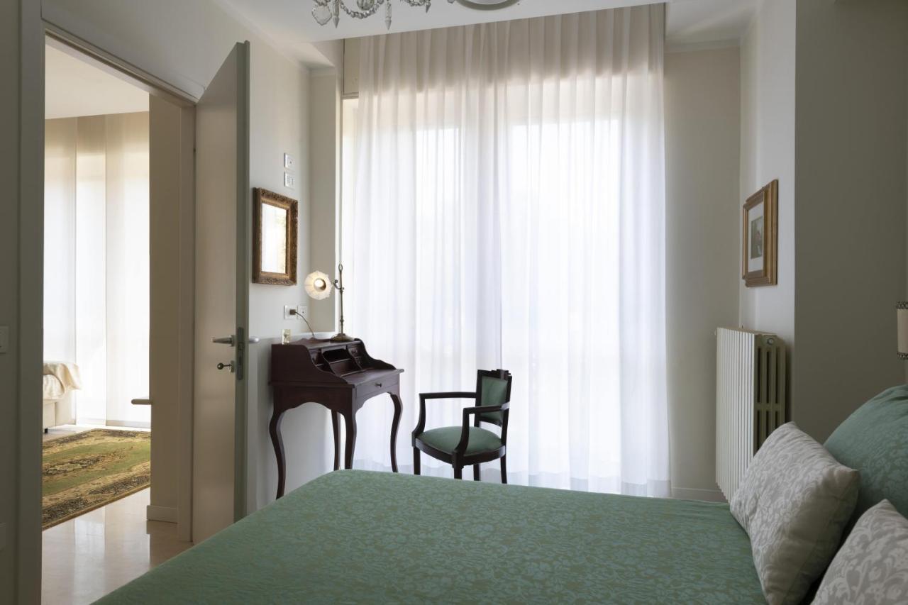 Casa Lazzarini Luxury Apartment Pesaro Exteriör bild
