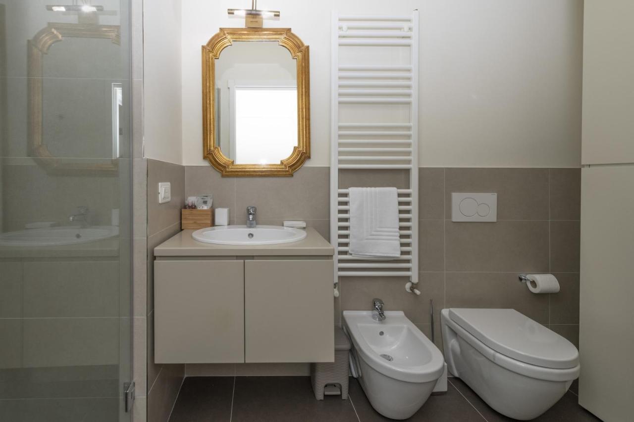Casa Lazzarini Luxury Apartment Pesaro Exteriör bild