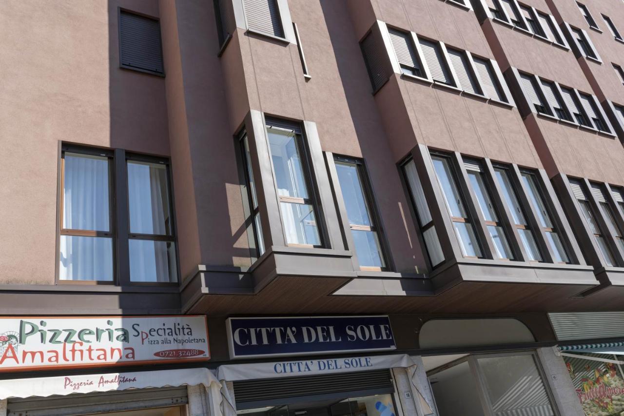Casa Lazzarini Luxury Apartment Pesaro Exteriör bild